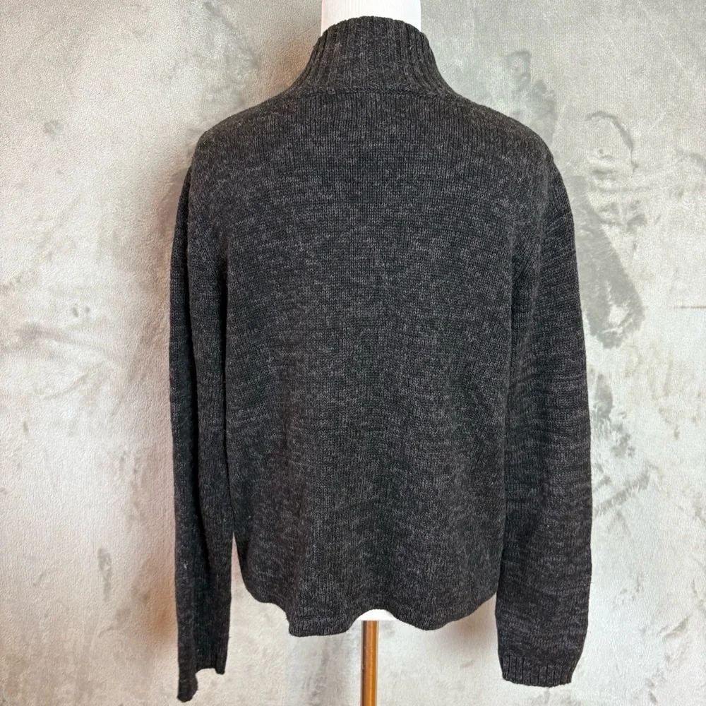 Mandal Bay cozy gray